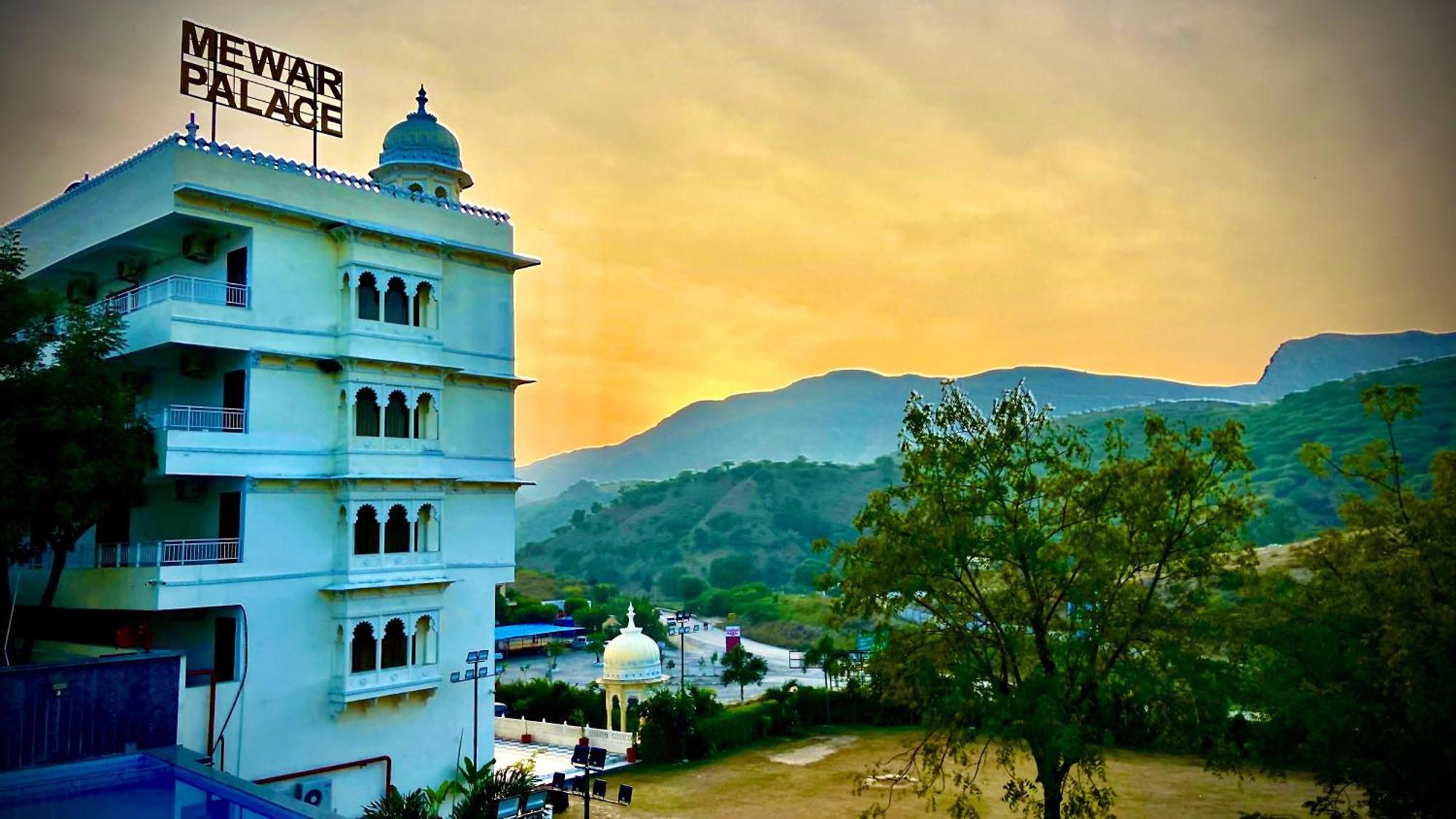 Mewar Palace Resort And Spa Удайпур Экстерьер фото